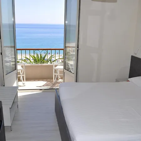Hotel Boncardo Finale Ligure Exterior photo